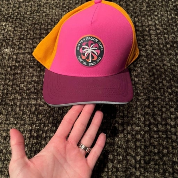 Nike hat - Picture 1 of 1